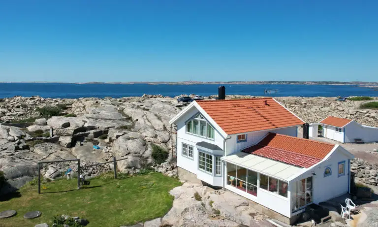 Stående och liggande panel kombinerat på Bohus-Malmön