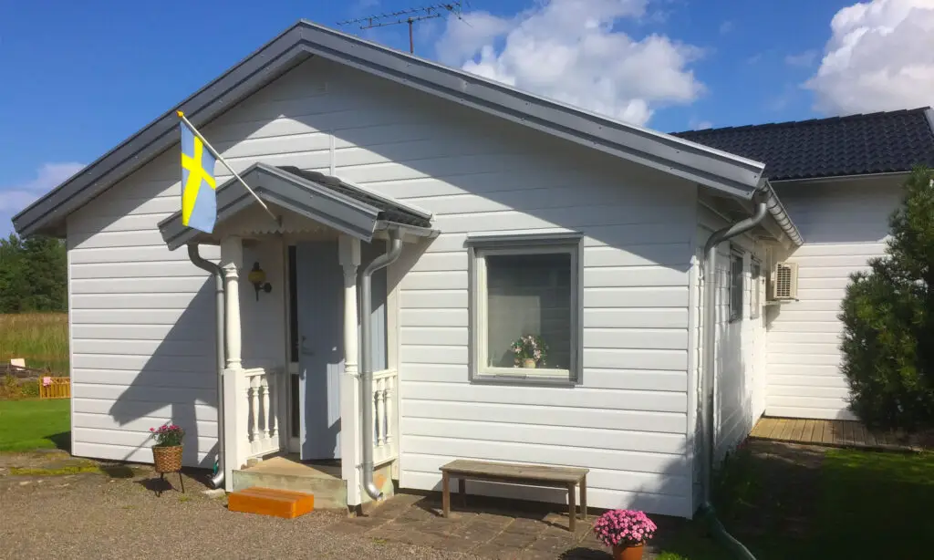 Fin framsida med Västkustpanel
