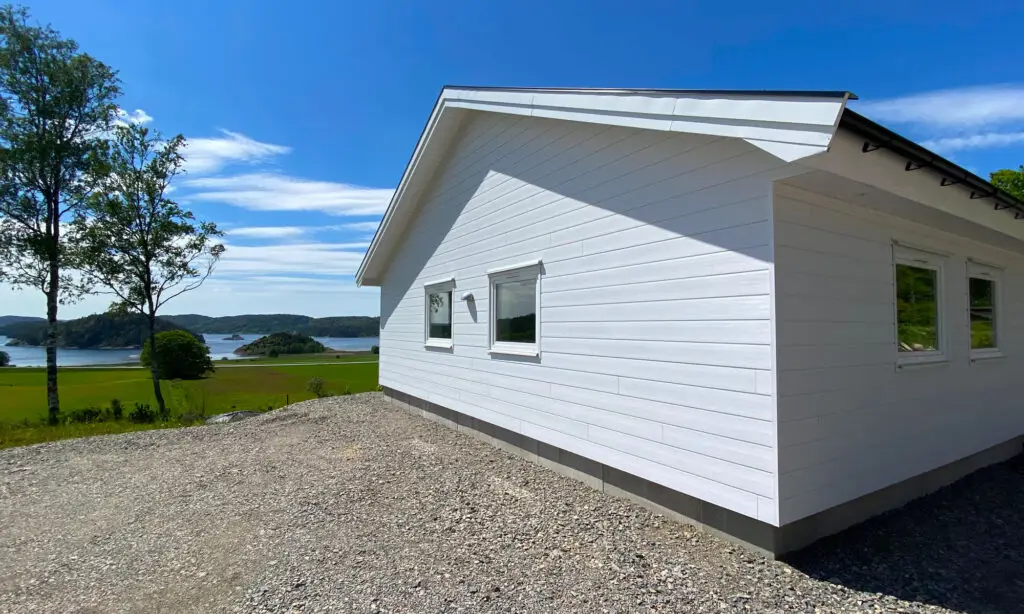 Sverigepanelen som liggande panel utomhus