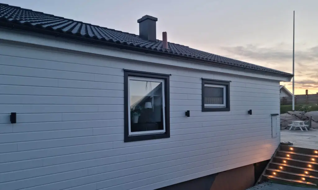 Kort takfot med oncewall